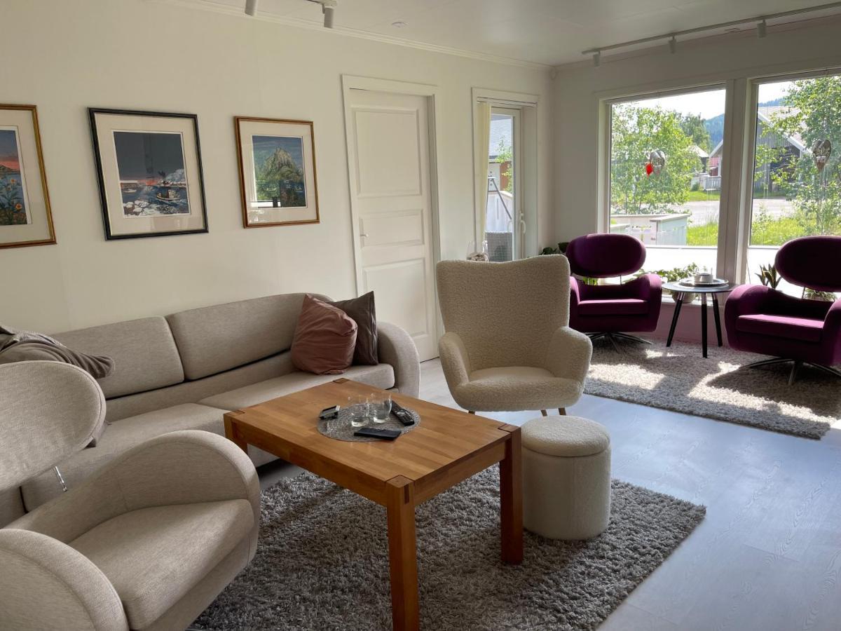 Leilighet Med 2 Soverom Rokland Bagian luar foto